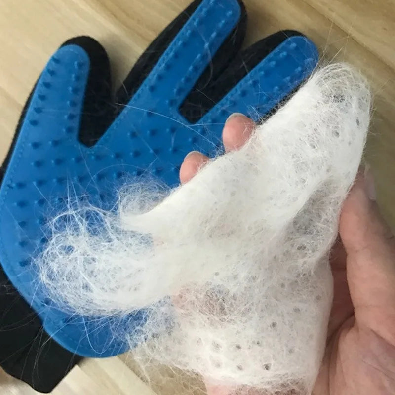 Vlieren™ Pet Grooming Glove – Deshedding & Massaging Brush for Dogs & Cats